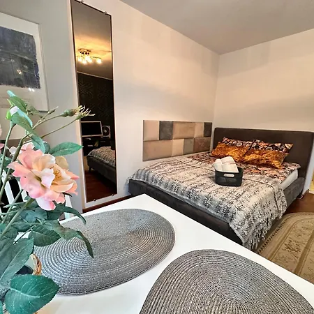 Centrumtwardastreetcentralstation 10min Wi-fi 1,2gb Sek Appartement